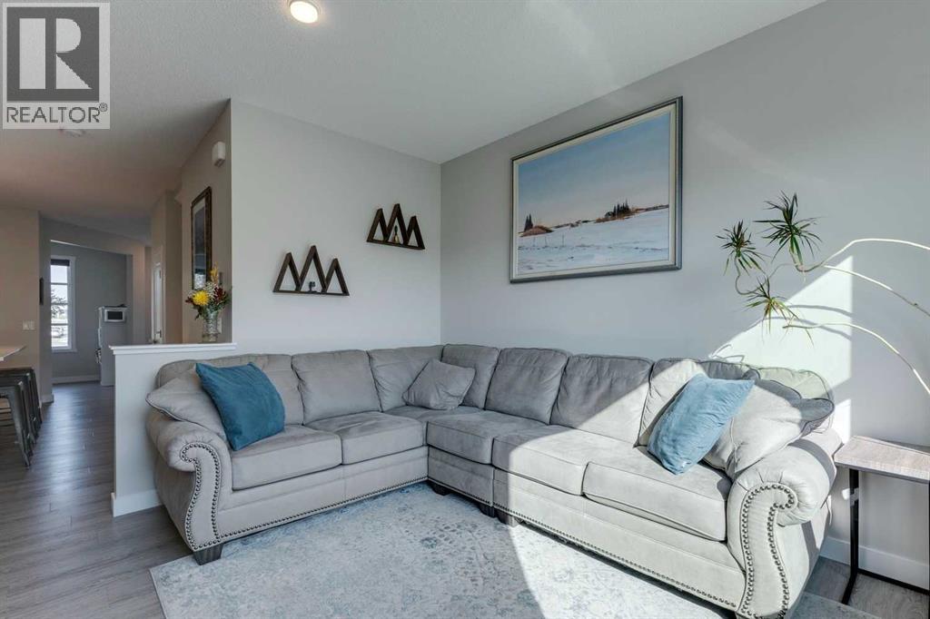 201 Carringvue Way Nw, Calgary, Alberta  T3P 1K6 - Photo 11 - A2259060