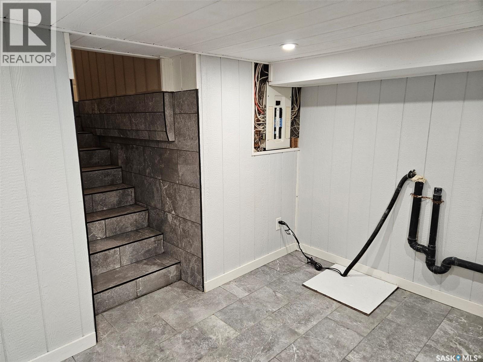 201 Souris Avenue E, Carlyle, Saskatchewan  S0C 0R0 - Photo 20 - SK024512