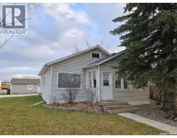 201 Souris Avenue E, Carlyle, Ca