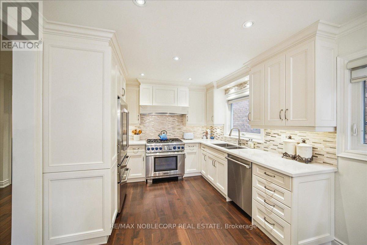 31 Mountfield Crescent, Vaughan, Ontario  L4J 7E9 - Photo 14 - N12567522