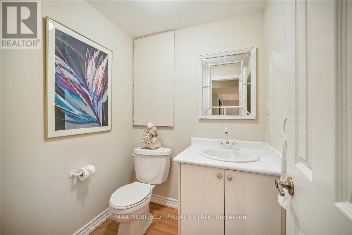 31 Mountfield Crescent, Vaughan, Ontario  L4J 7E9 - Photo 28 - N12567522