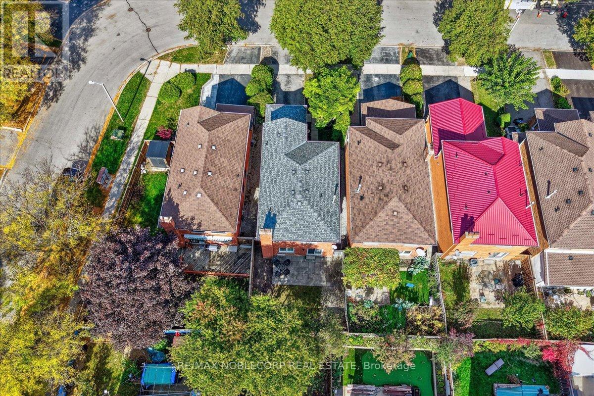 31 Mountfield Crescent, Vaughan, Ontario  L4J 7E9 - Photo 33 - N12567522