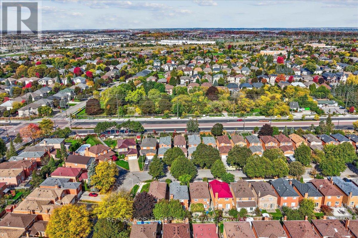 31 Mountfield Crescent, Vaughan, Ontario  L4J 7E9 - Photo 35 - N12567522