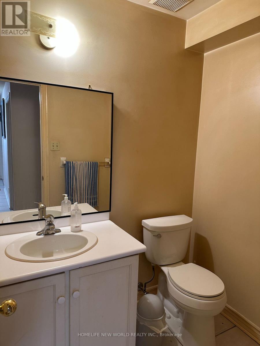 19 Leno Mills Avenue, Richmond Hill, Ontario  L4S 1J3 - Photo 11 - N12567670