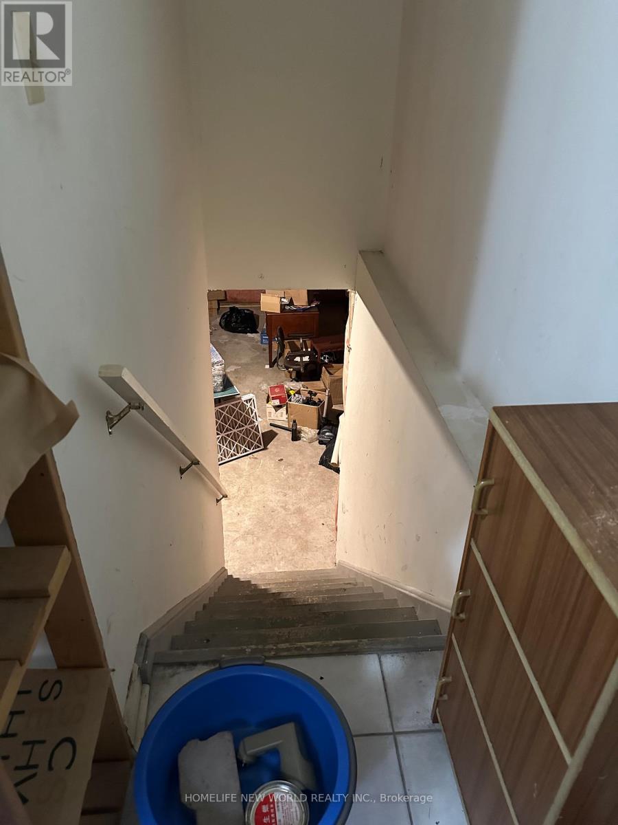 19 Leno Mills Avenue, Richmond Hill, Ontario  L4S 1J3 - Photo 20 - N12567670