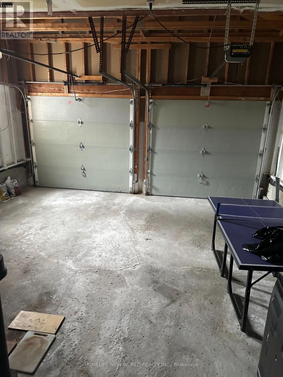 19 Leno Mills Avenue, Richmond Hill, Ontario  L4S 1J3 - Photo 21 - N12567670