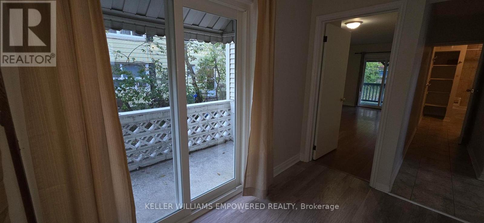 Main Floor - 89 Centre Street E, Richmond Hill, Ontario  L4C 1A3 - Photo 5 - N12567696