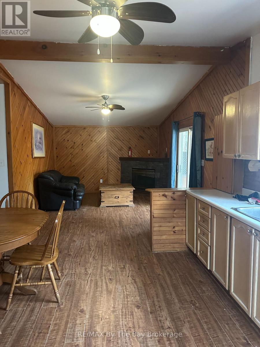 86 30th Street N, Wasaga Beach, Ontario  L9Z 2C8 - Photo 11 - S12542442