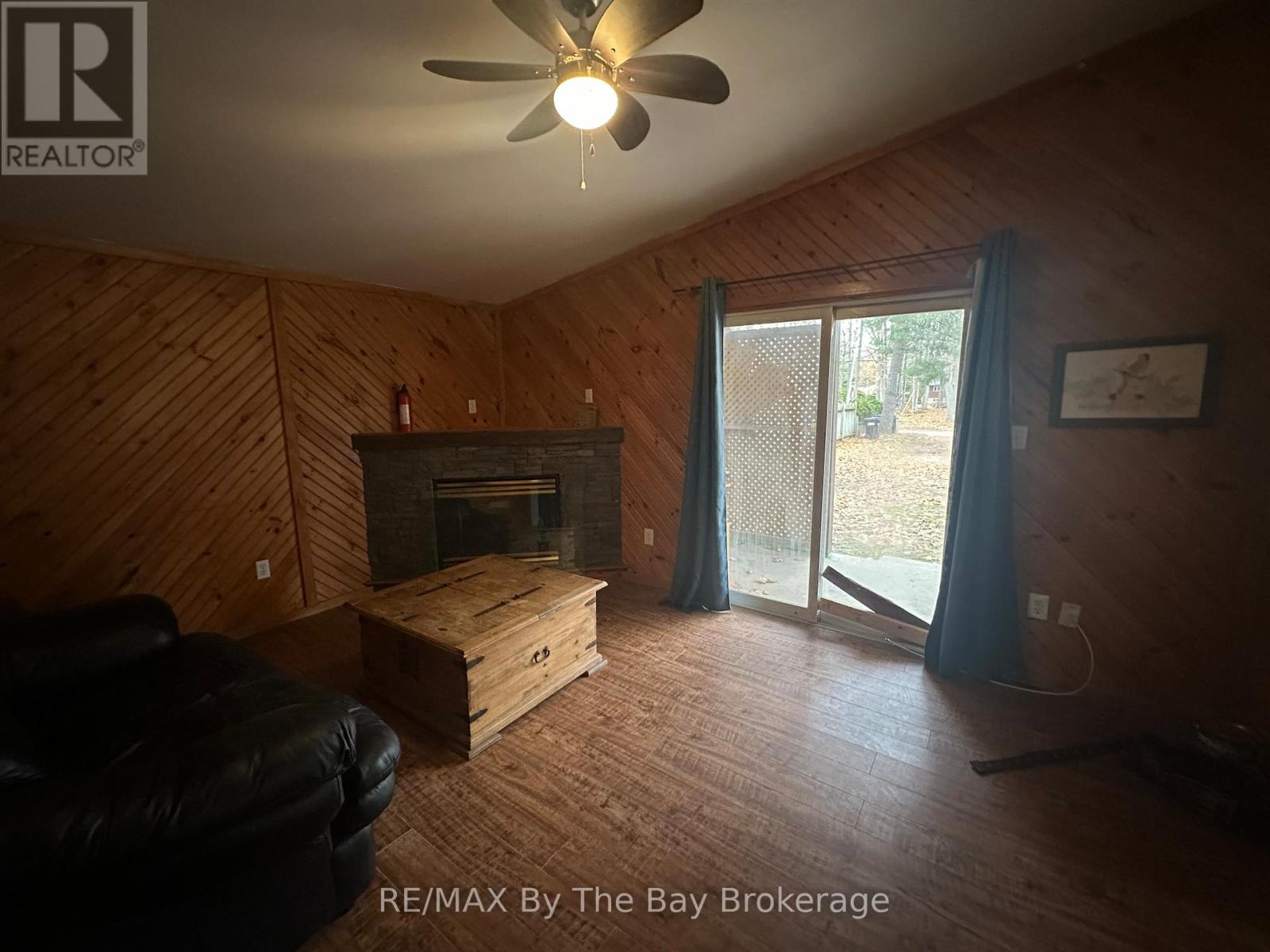 86 30th Street N, Wasaga Beach, Ontario  L9Z 2C8 - Photo 10 - S12542442