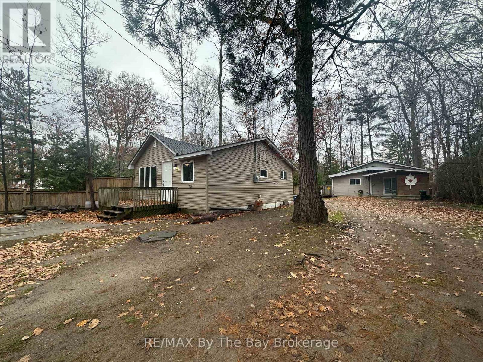 86 30th Street N, Wasaga Beach, Ontario  L9Z 2C8 - Photo 2 - S12542442