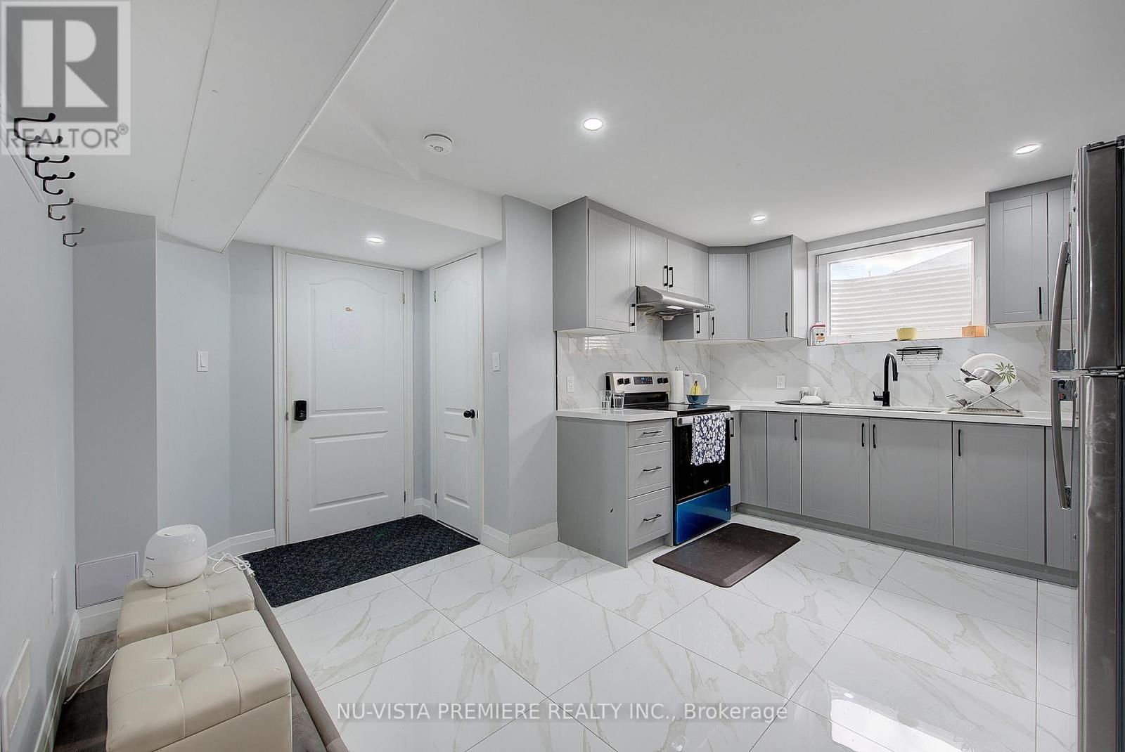 2232 Tripp Drive, London South, Ontario  N6P 0E8 - Photo 44 - X12548414