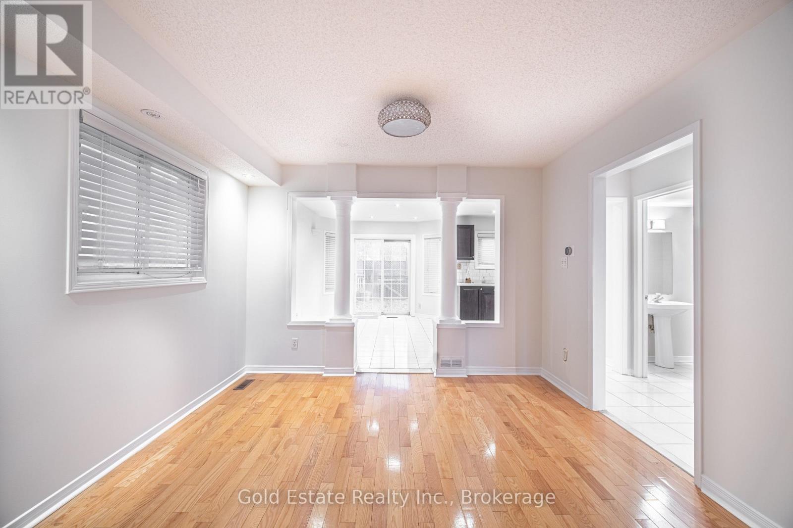 3850 Cedar Hedge Rise, Mississauga, Ontario  L5N 6X2 - Photo 14 - W12567494