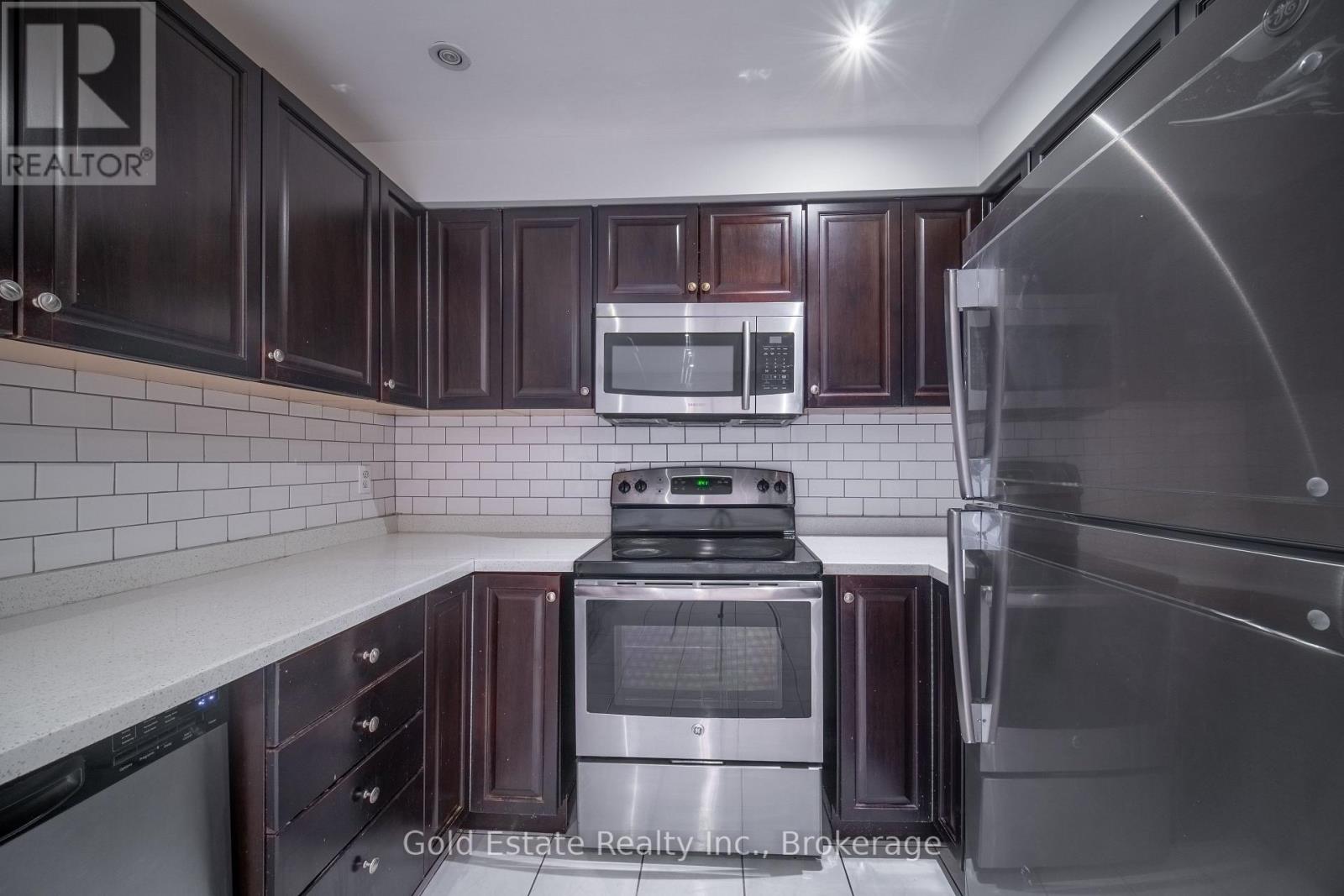 3850 Cedar Hedge Rise, Mississauga, Ontario  L5N 6X2 - Photo 18 - W12567494