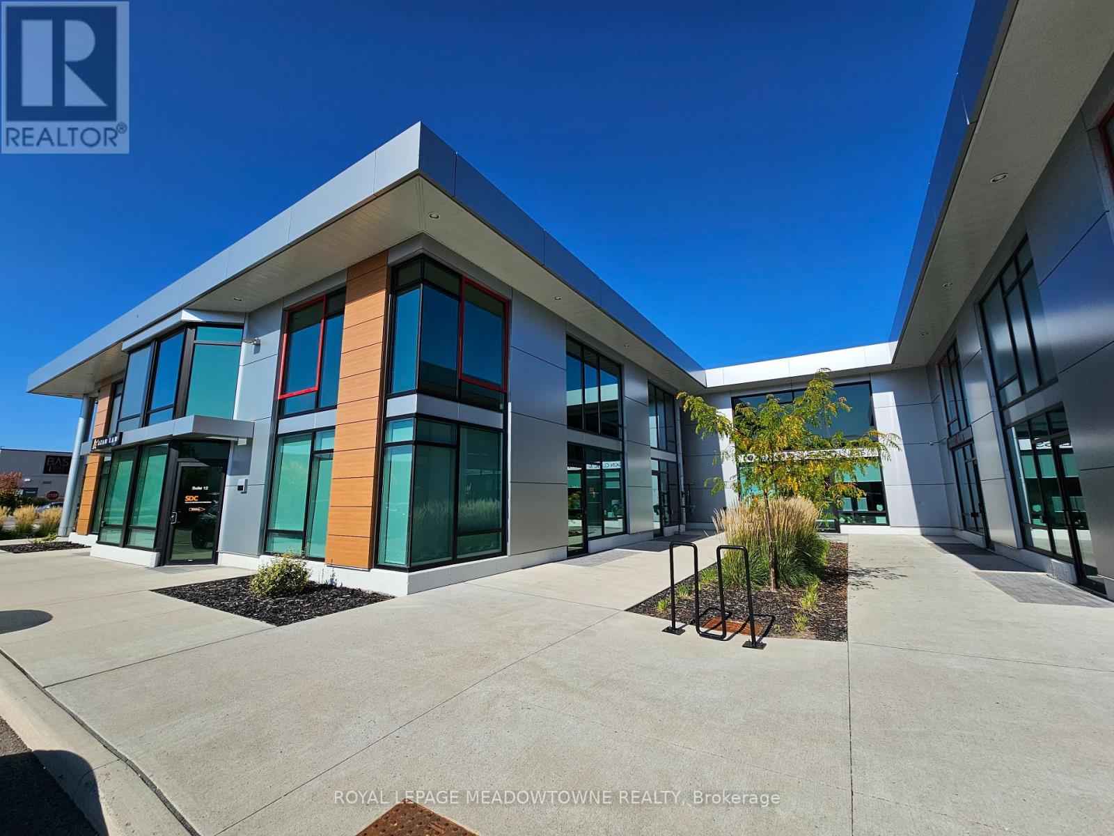 11 - 2578 BRISTOL CIRCLE, Oakville, Ontario