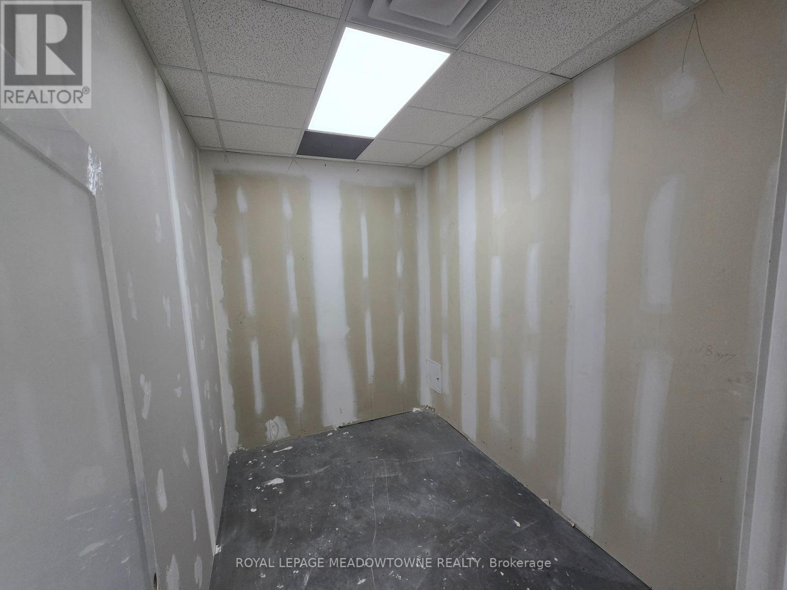 11 - 2578 Bristol Circle, Oakville, Ontario  L6H 6Z7 - Photo 10 - W12567500