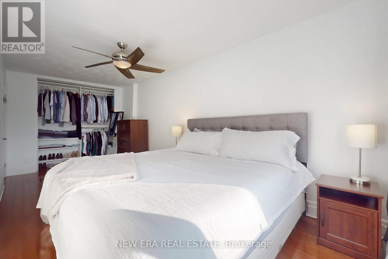 119 Harvie Avenue, Toronto, Ontario  M6E 4K4 - Photo 15 - W12567502