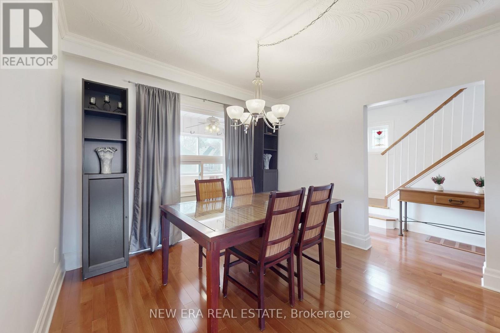 119 Harvie Avenue, Toronto, Ontario  M6E 4K4 - Photo 4 - W12567502