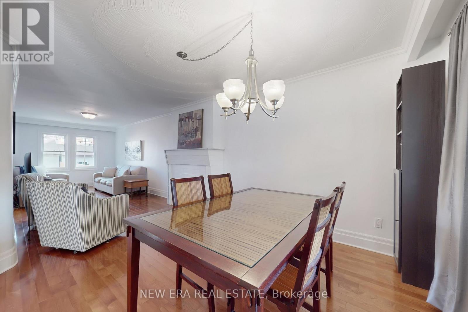 119 Harvie Avenue, Toronto, Ontario  M6E 4K4 - Photo 5 - W12567502