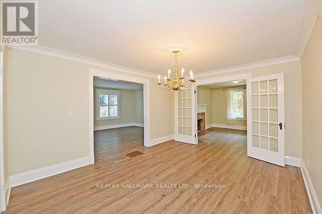 81 Chisholm Street, Oakville, Ontario  L6K 3H8 - Photo 11 - W12567506