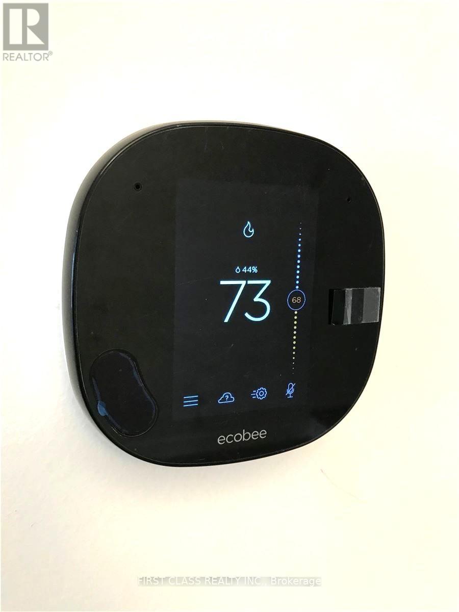 944 Balsam Court, Milton, Ontario  L9E 1R6 - Photo 18 - W12567556