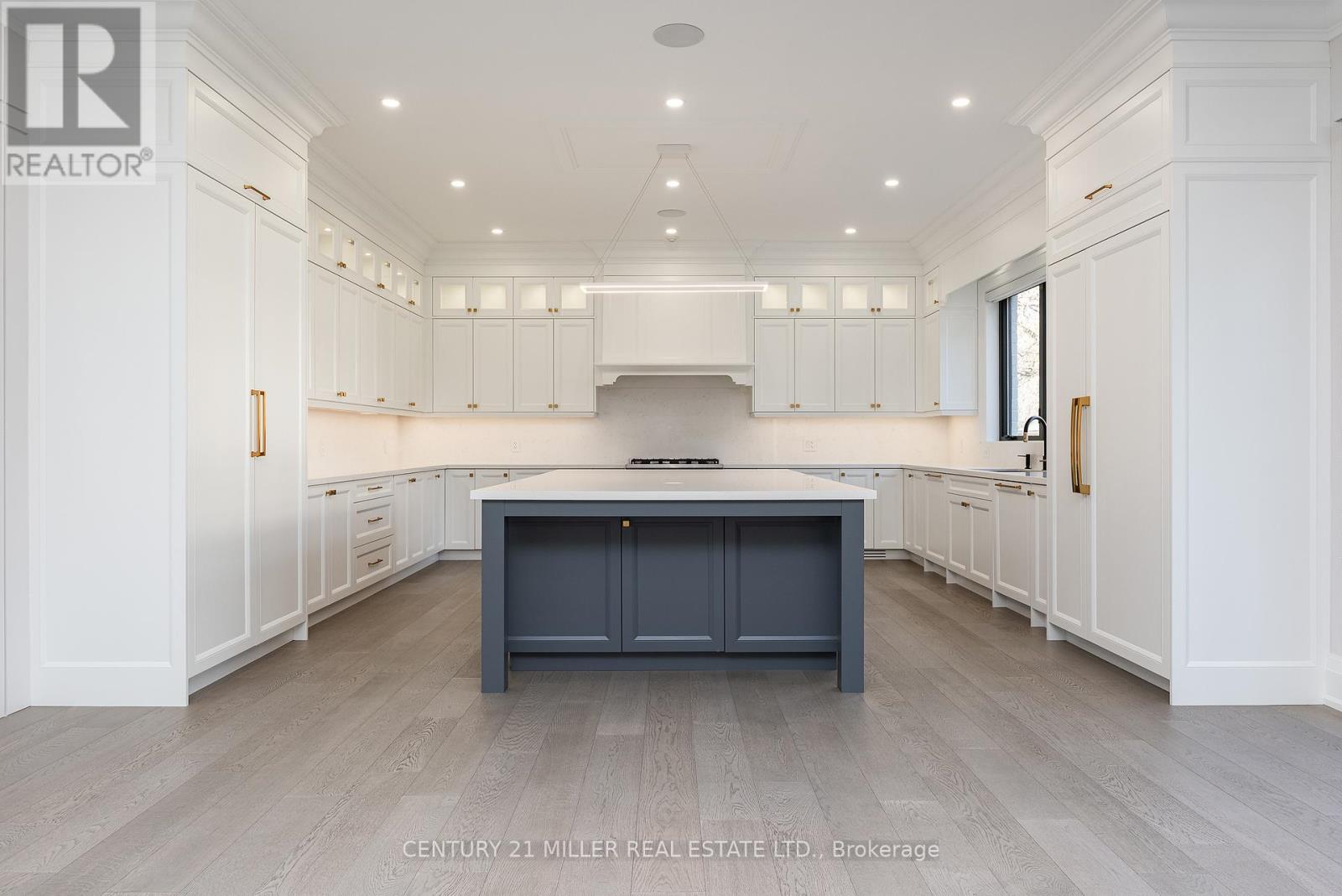 481 Chartwell Road, Oakville, Ontario  L6J 4A6 - Photo 9 - W12567570