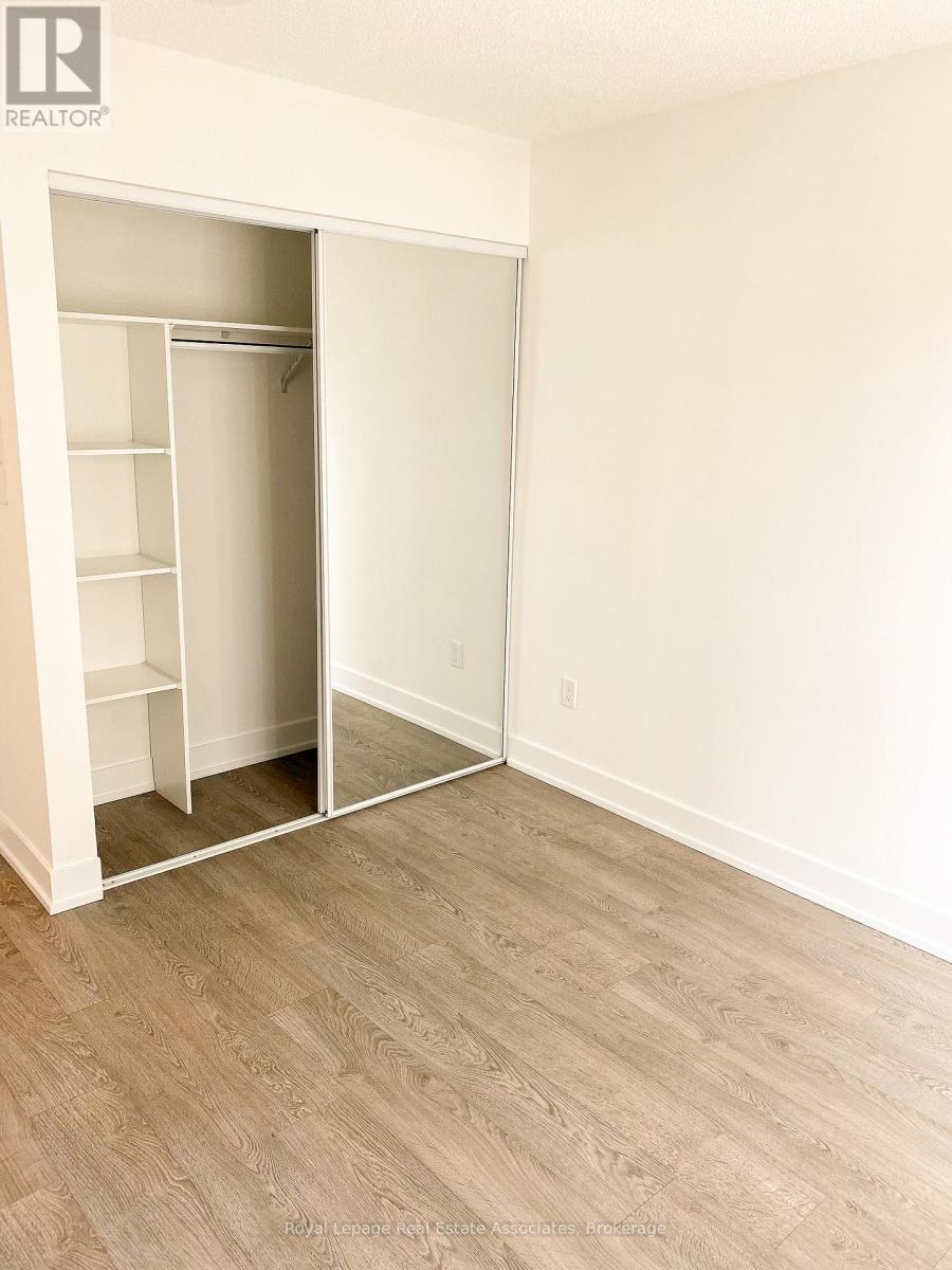 1422 - 9 Mabelle Avenue, Toronto, Ontario  M9A 0E1 - Photo 12 - W12567574