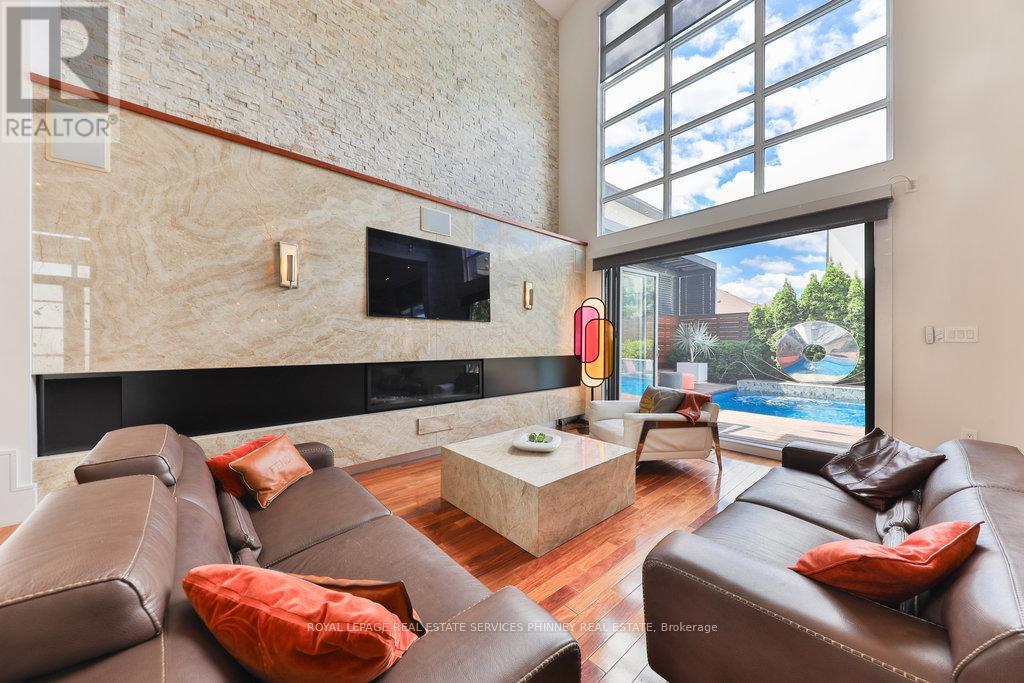 622 Kozel Court, Mississauga, Ontario  L4Z 4E4 - Photo 7 - W12567614