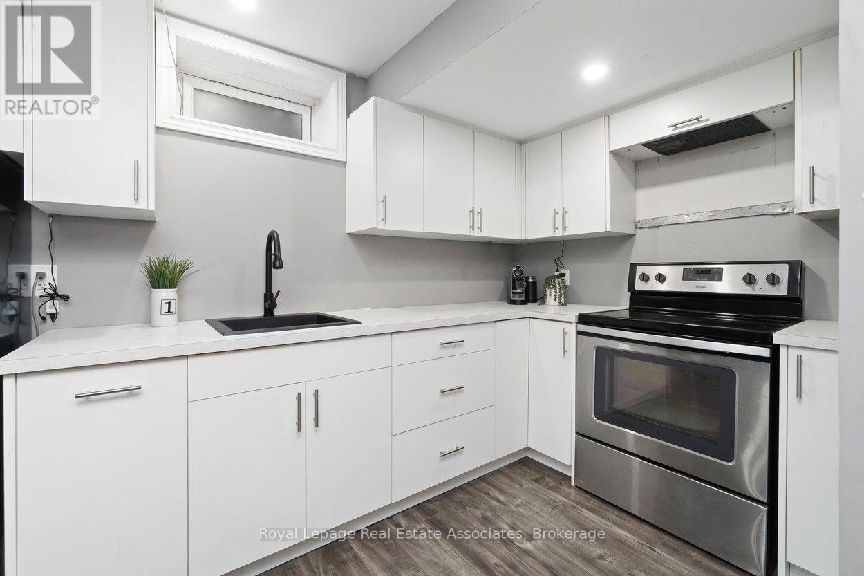 11 Redfinch Way, Brampton, Ontario  L7A 2B2 - Photo 38 - W12567624