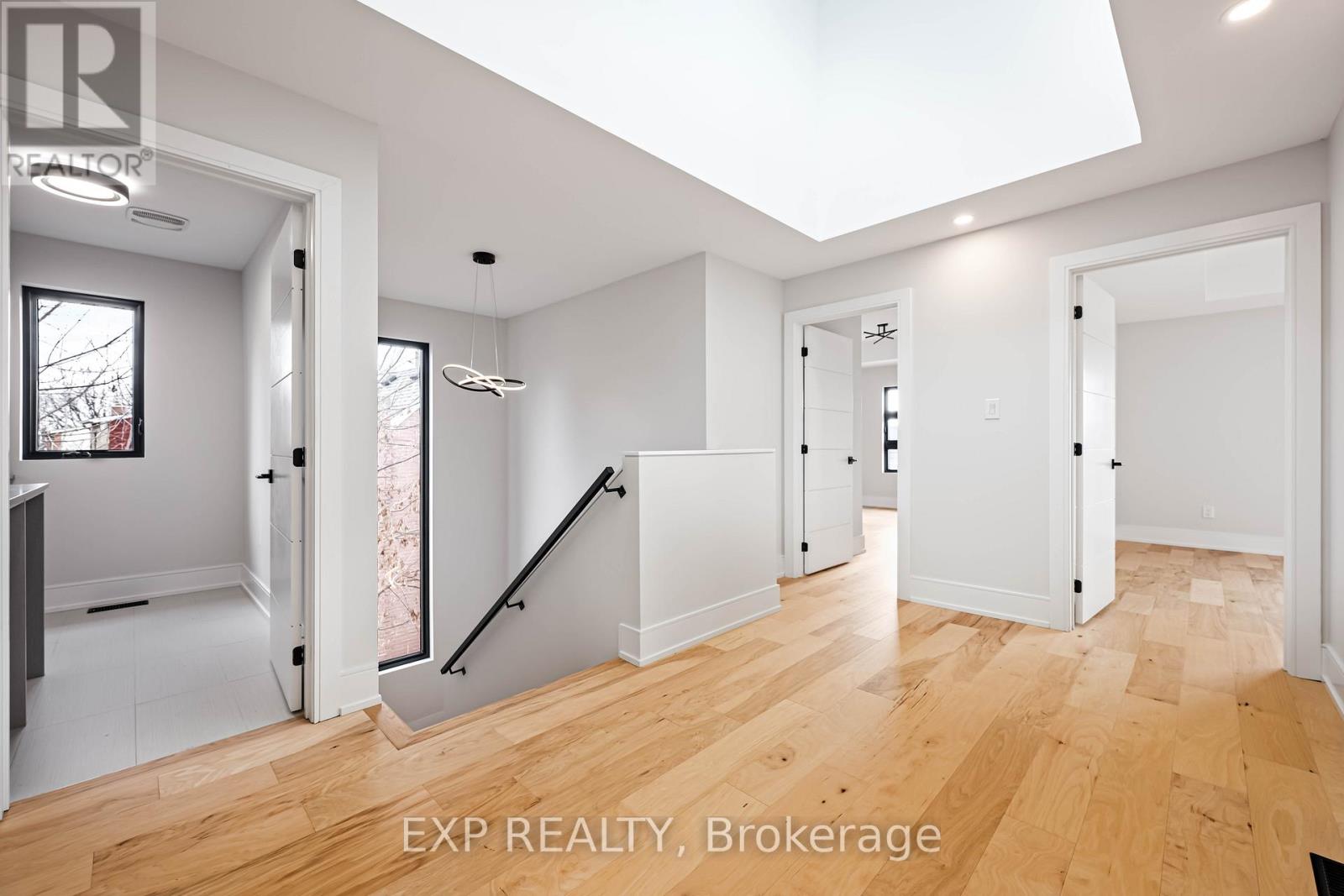 14 Walsh Avenue, Toronto, Ontario  M9M 1B6 - Photo 22 - W12567628