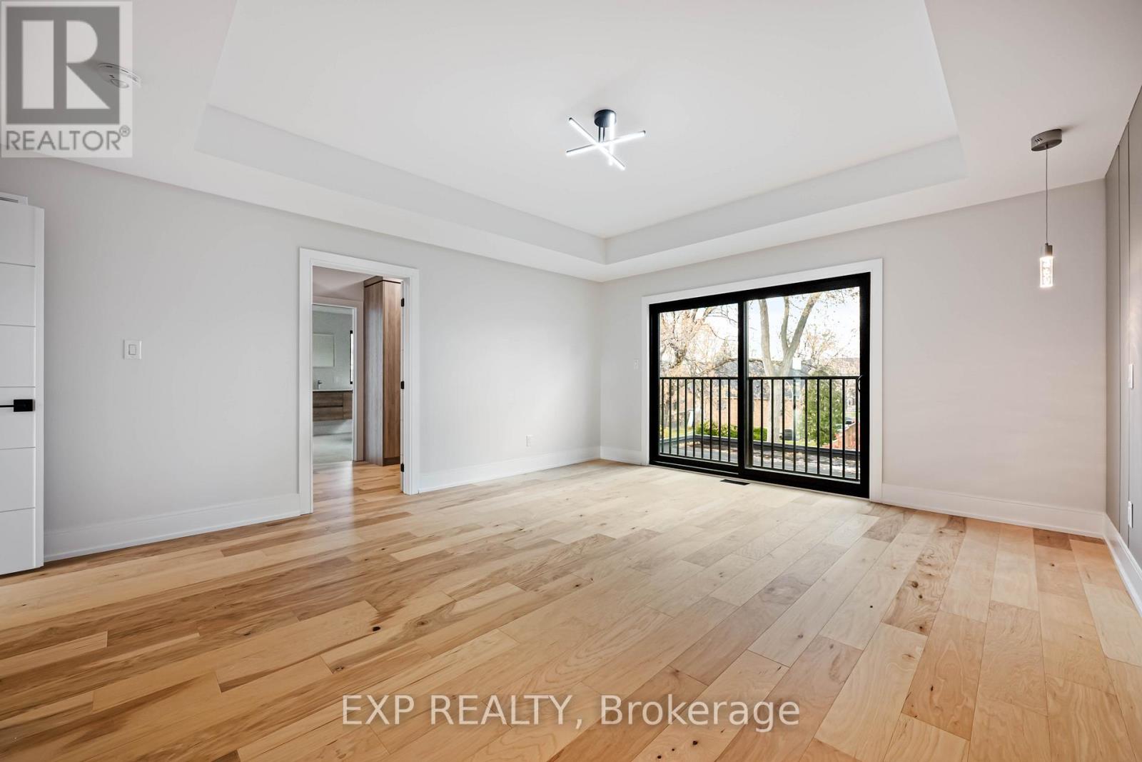 14 Walsh Avenue, Toronto, Ontario  M9M 1B6 - Photo 26 - W12567628