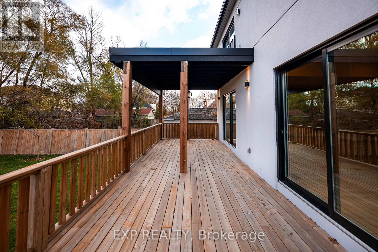 14 Walsh Avenue, Toronto, Ontario  M9M 1B6 - Photo 45 - W12567628