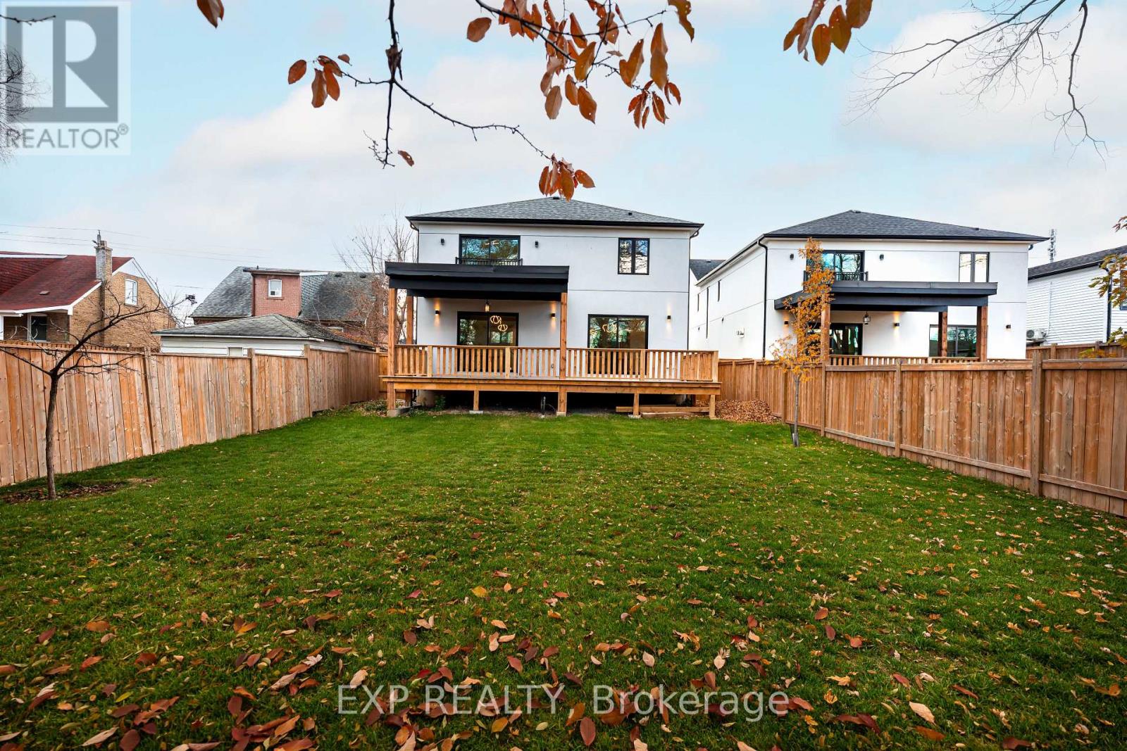 14 Walsh Avenue, Toronto, Ontario  M9M 1B6 - Photo 48 - W12567628