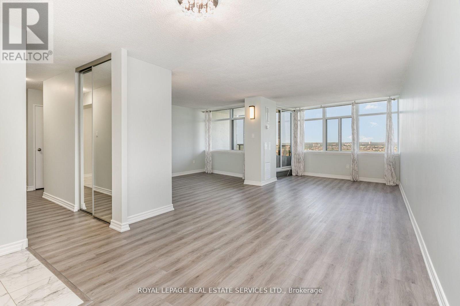 2905 - 3100 Kirwin Avenue, Mississauga, Ontario  L5A 3S6 - Photo 7 - W12567630