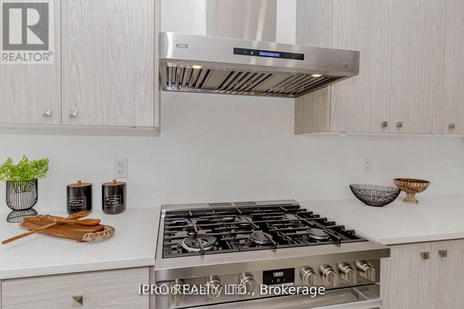 396 Boyd Lane, Milton, Ontario  L9T 2Z5 - Photo 16 - W12567668