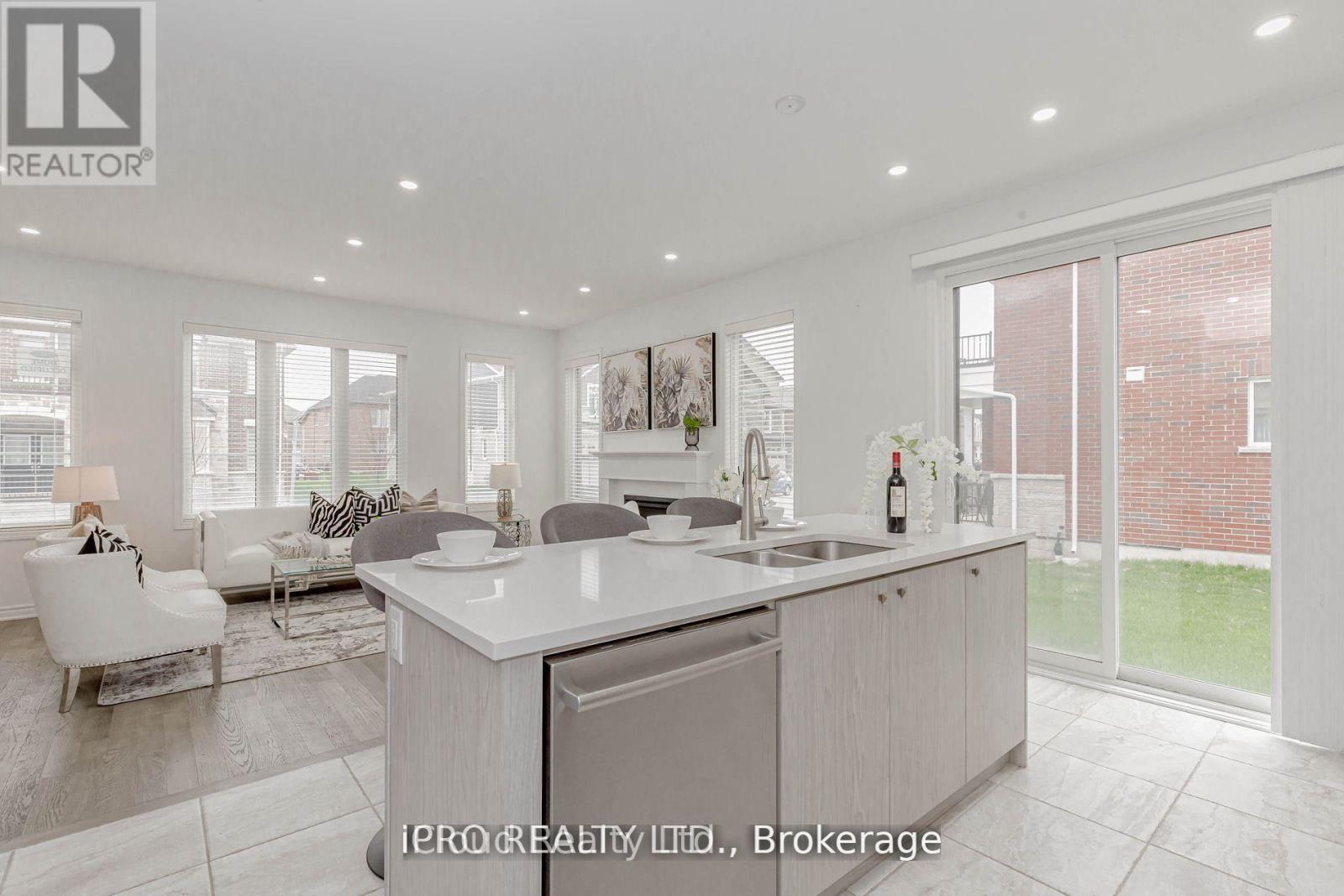 396 Boyd Lane, Milton, Ontario  L9T 2Z5 - Photo 17 - W12567668