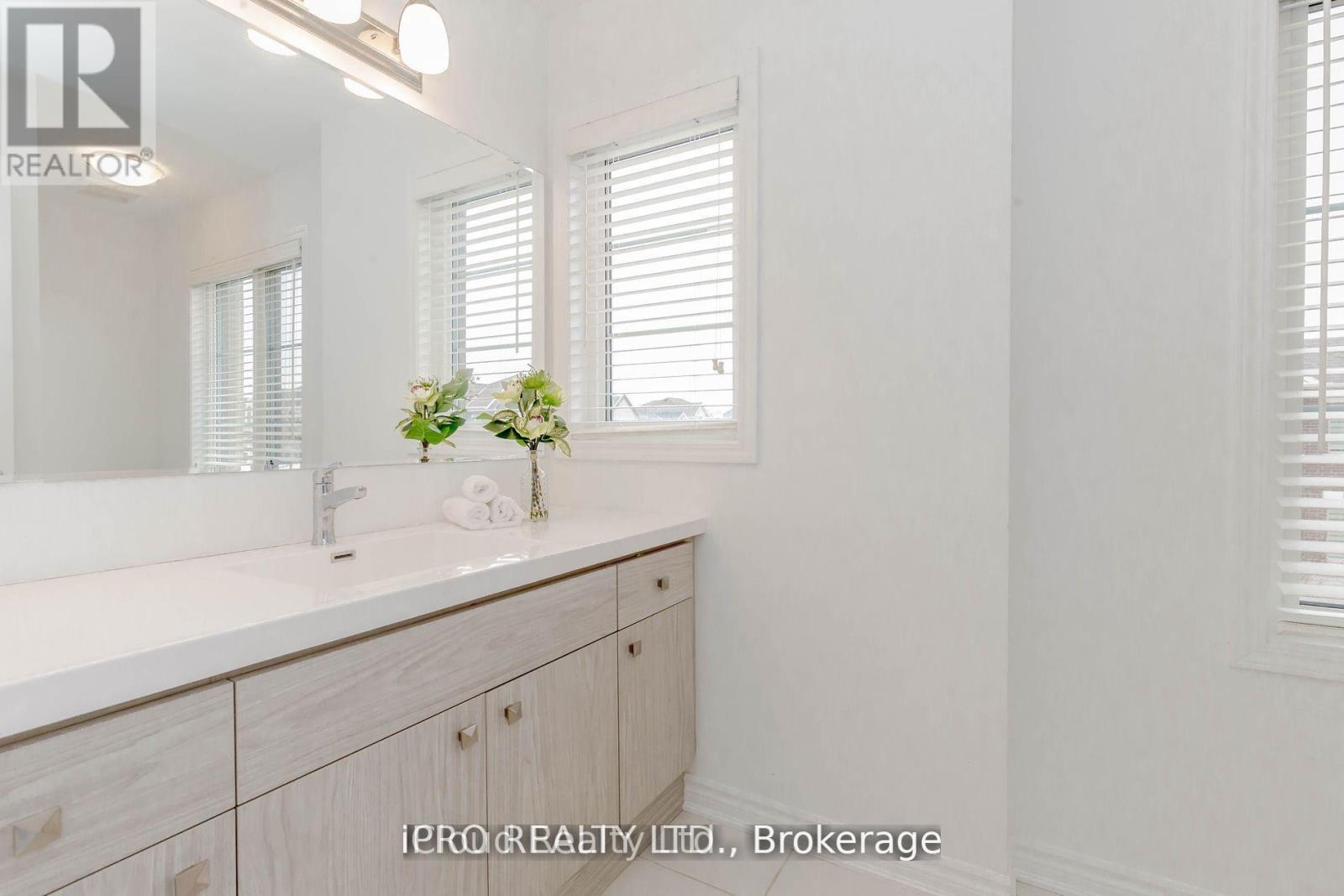 396 Boyd Lane, Milton, Ontario  L9T 2Z5 - Photo 28 - W12567668