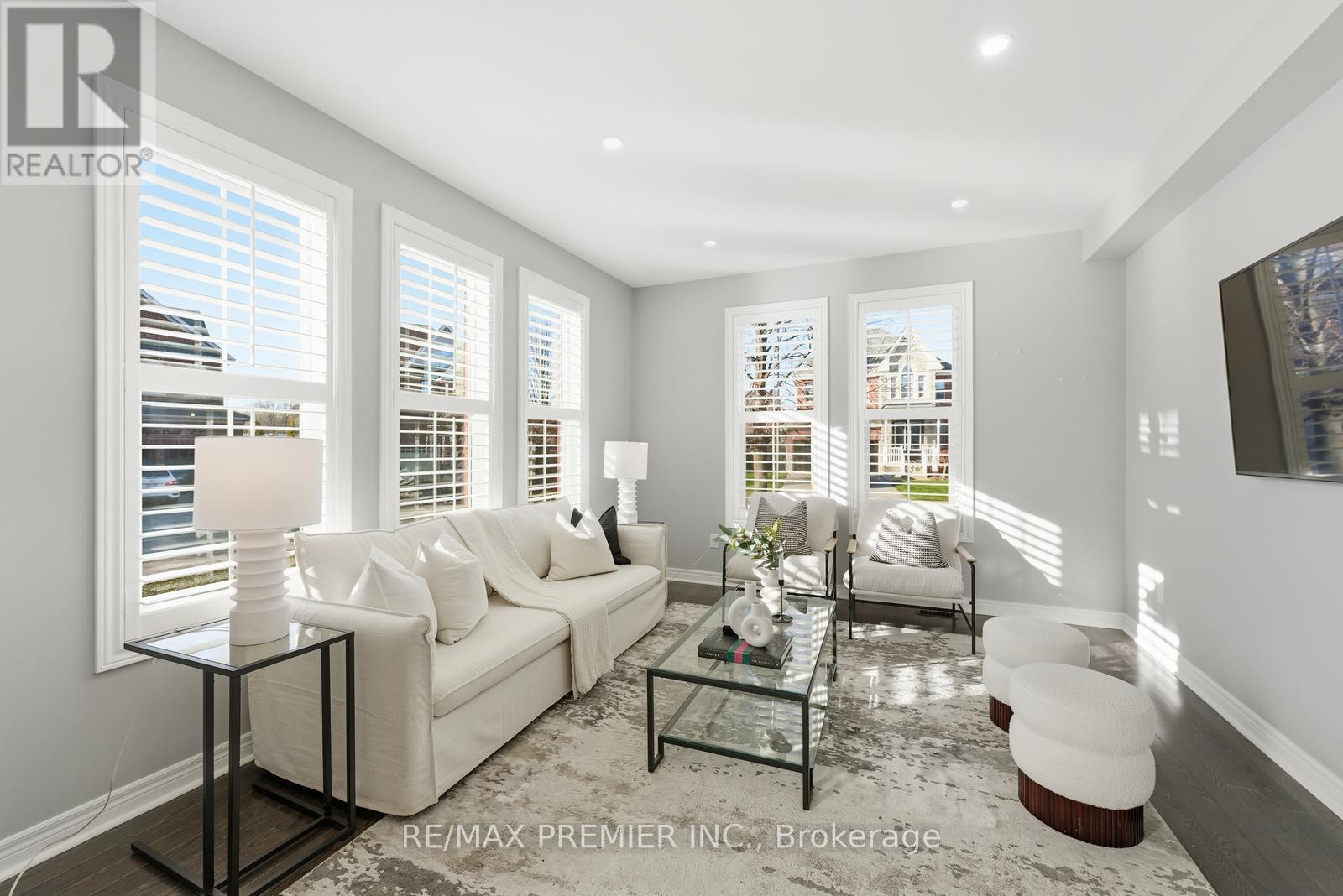 31 Boyces Creek Court, Caledon, Ontario  L7C 3S2 - Photo 7 - W12567702