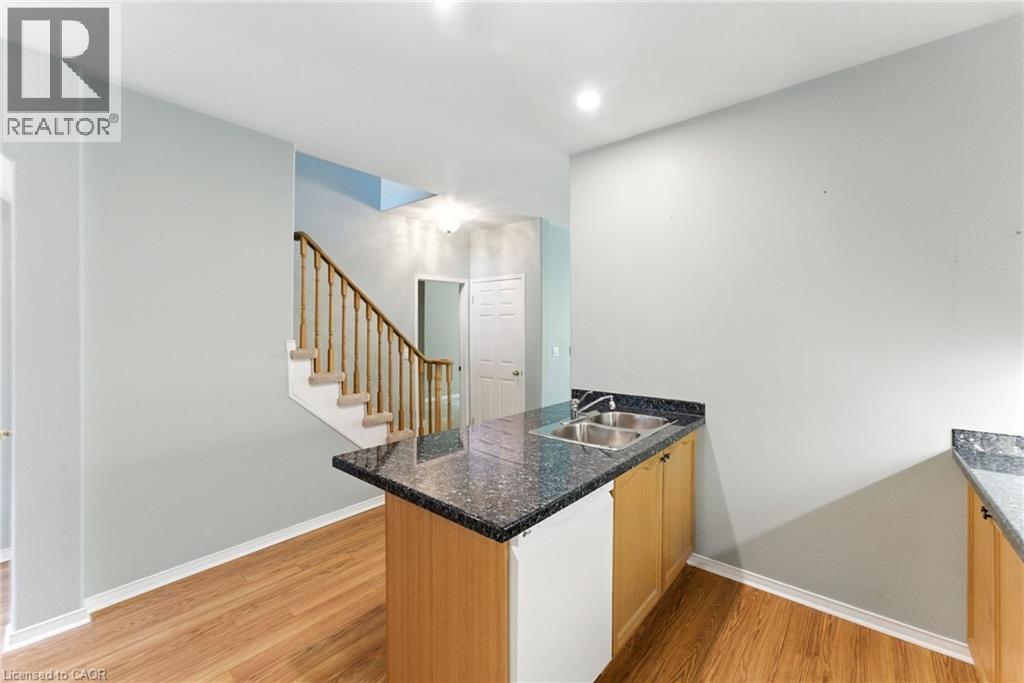 40 Wesleyan Court Unit# 6, Ancaster, Ontario  L9G 5C7 - Photo 9 - 40763328