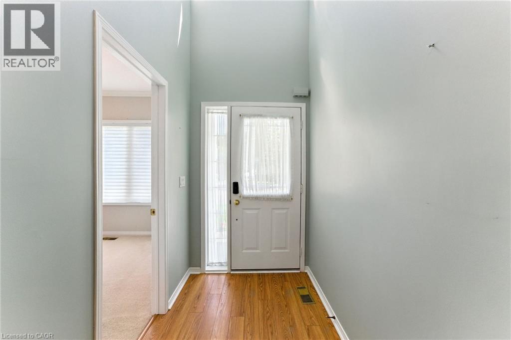 40 Wesleyan Court Unit# 6, Ancaster, Ontario  L9G 5C7 - Photo 4 - 40763328