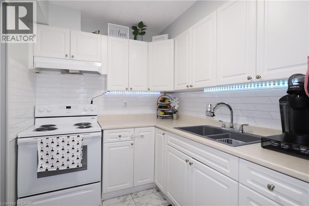 6 Walton Avenue Unit# 206, Kitchener, Ontario  N2C 2B5 - Photo 18 - 40773726