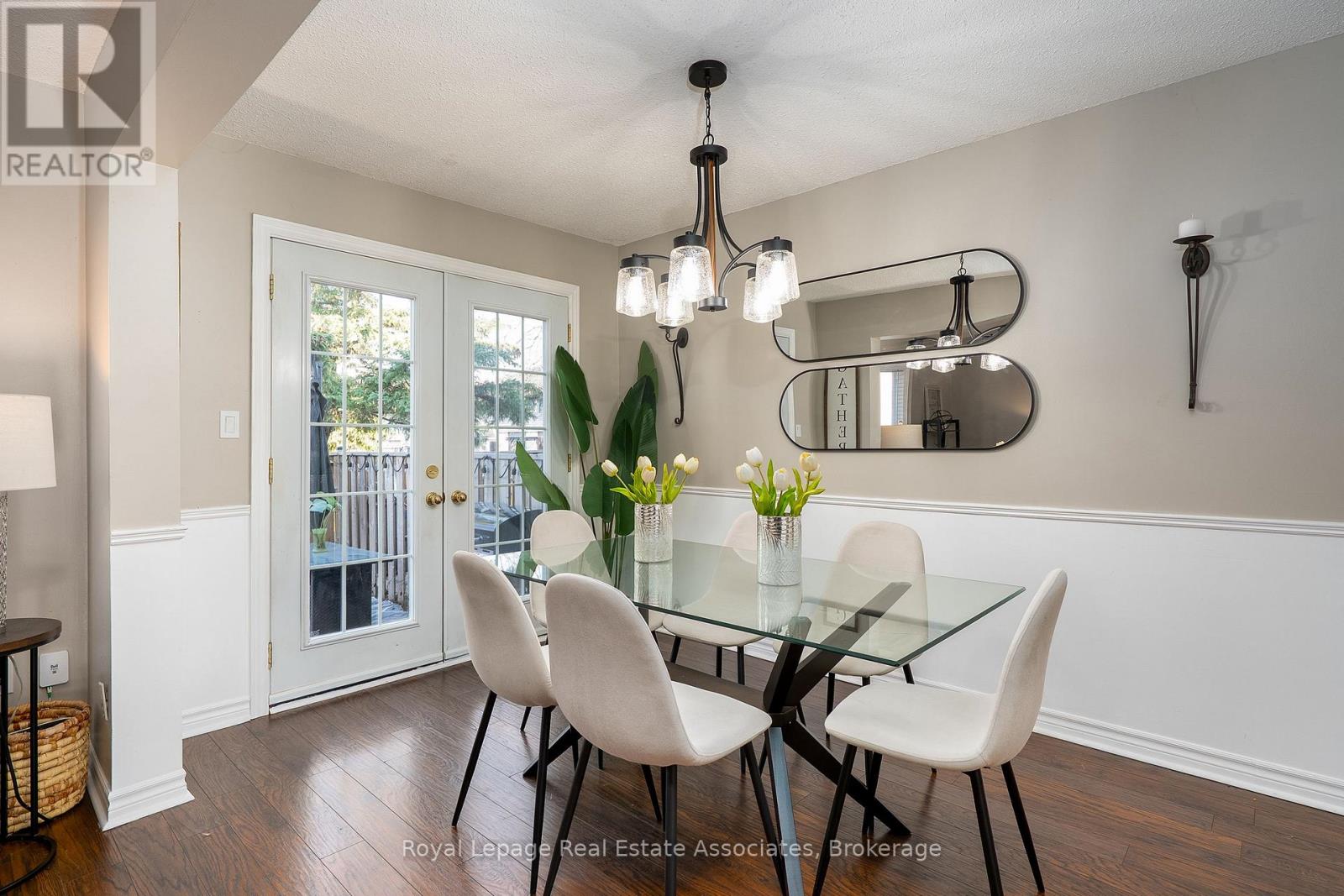 16 - 2 Royalwood Court, Hamilton, Ontario  L8E 4Y9 - Photo 14 - X12567560