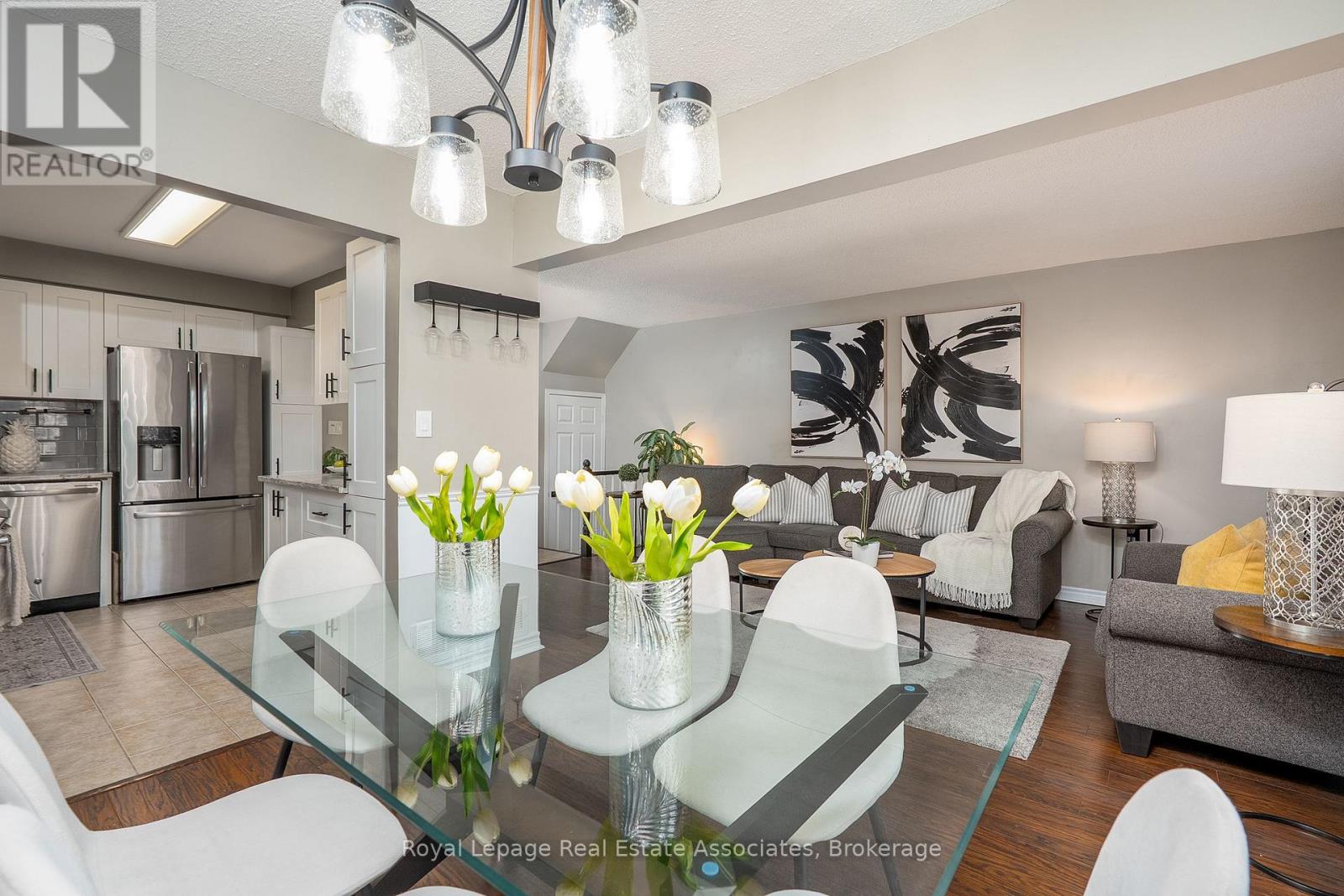 16 - 2 Royalwood Court, Hamilton, Ontario  L8E 4Y9 - Photo 16 - X12567560