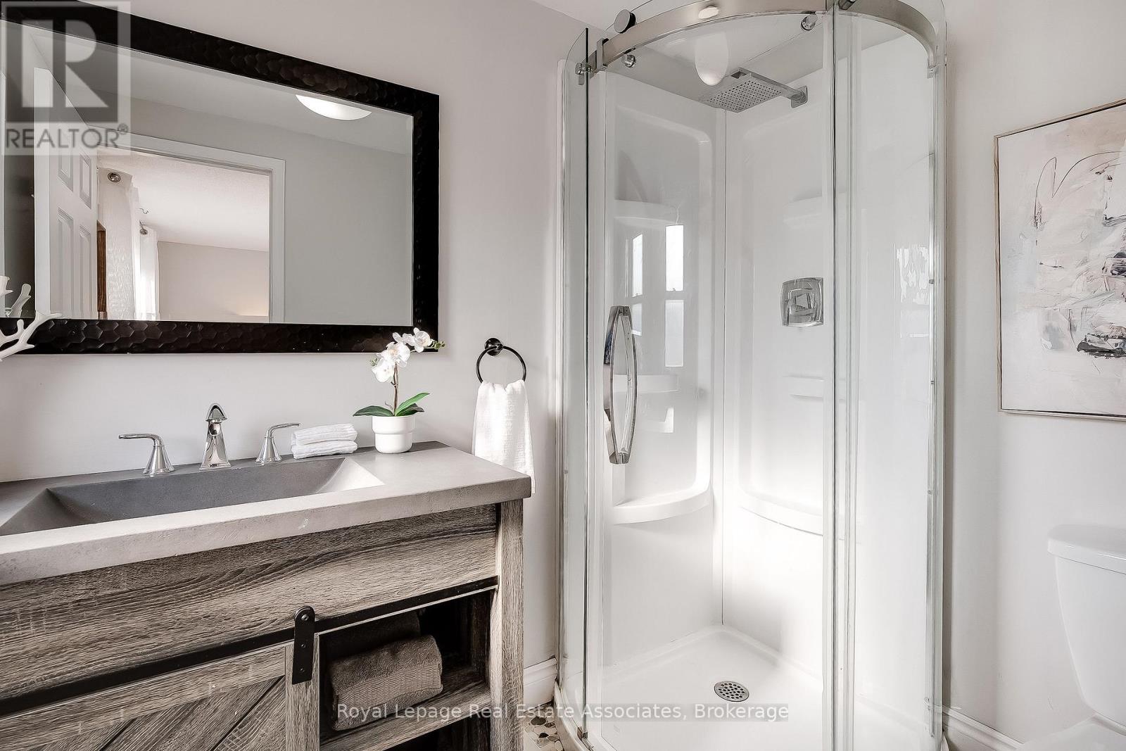 16 - 2 Royalwood Court, Hamilton, Ontario  L8E 4Y9 - Photo 21 - X12567560