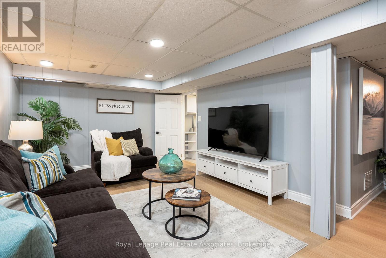 16 - 2 Royalwood Court, Hamilton, Ontario  L8E 4Y9 - Photo 29 - X12567560