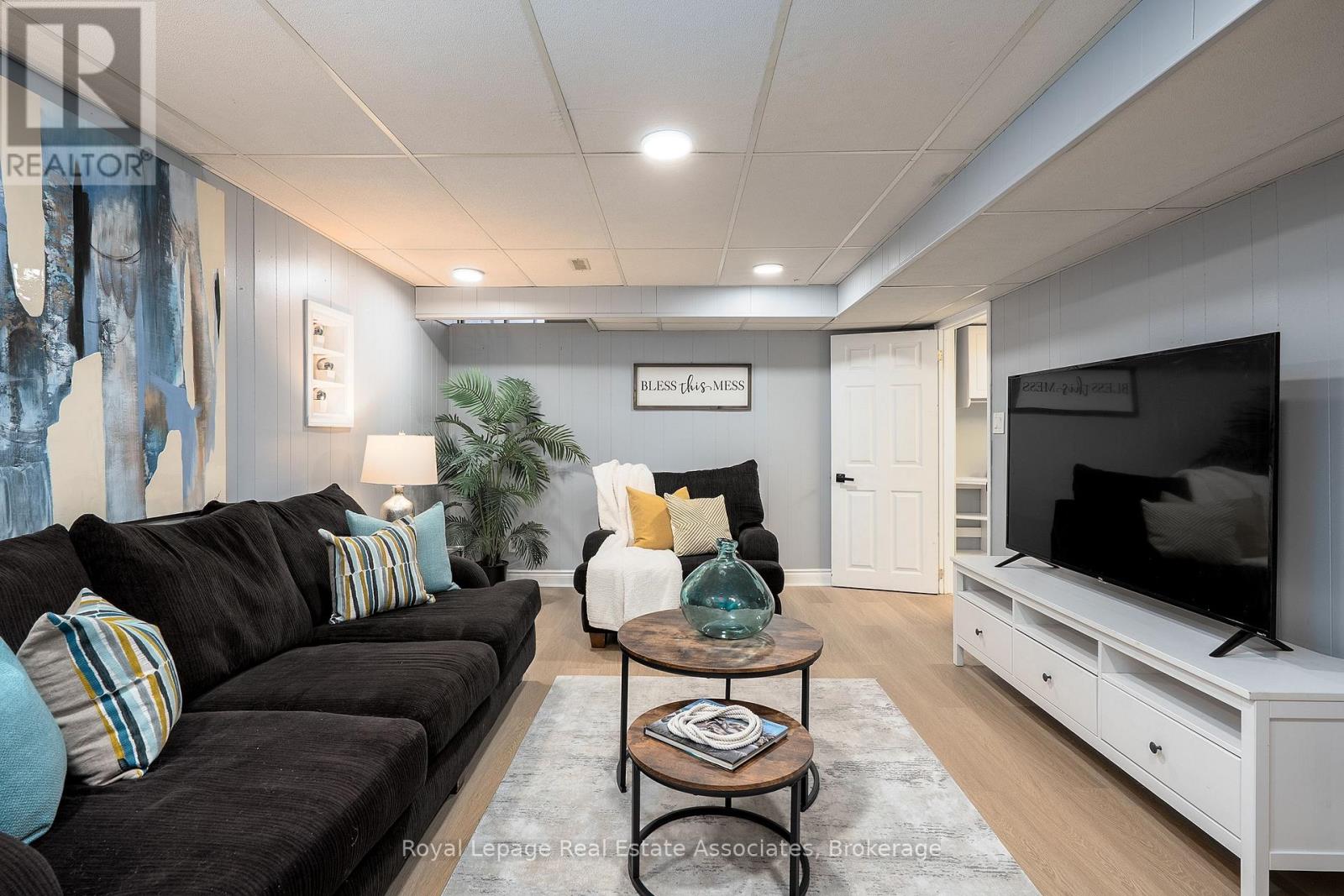 16 - 2 Royalwood Court, Hamilton, Ontario  L8E 4Y9 - Photo 30 - X12567560