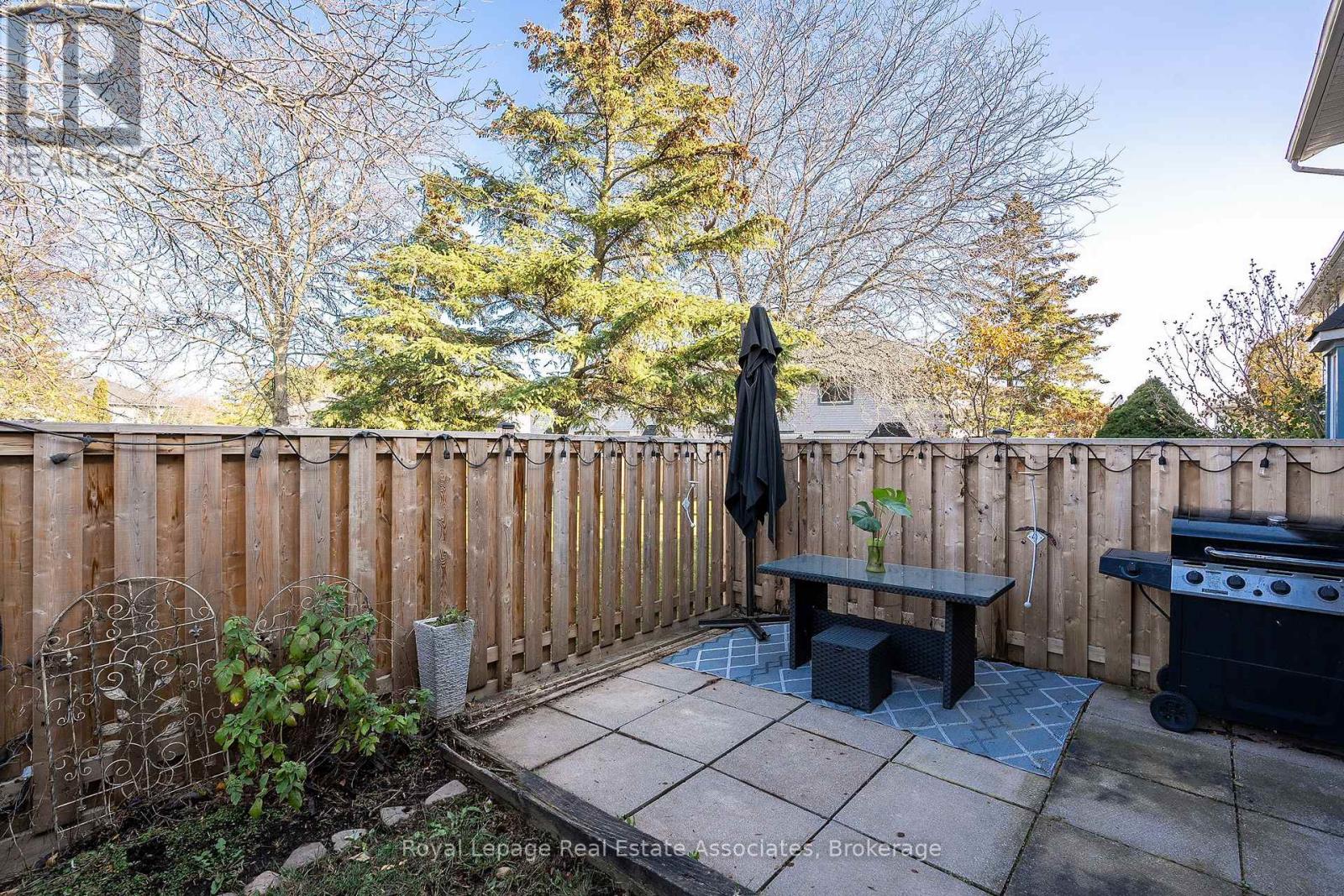 16 - 2 Royalwood Court, Hamilton, Ontario  L8E 4Y9 - Photo 36 - X12567560