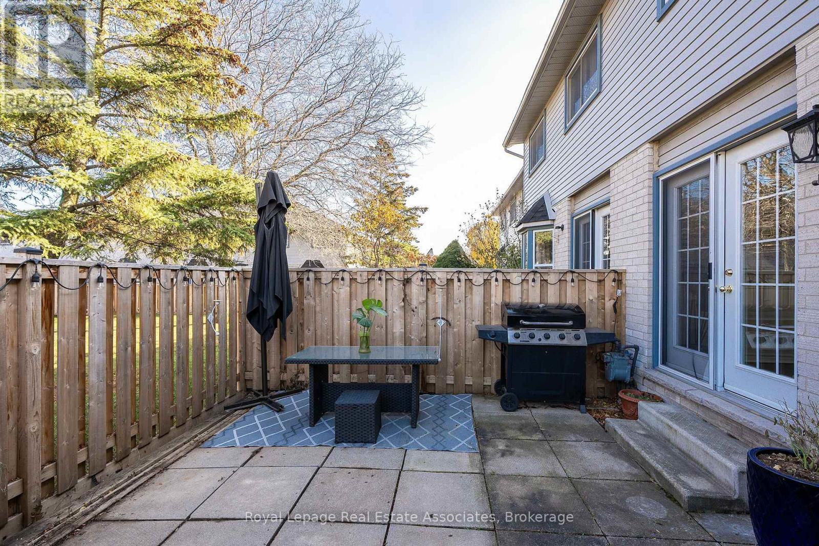 16 - 2 Royalwood Court, Hamilton, Ontario  L8E 4Y9 - Photo 37 - X12567560