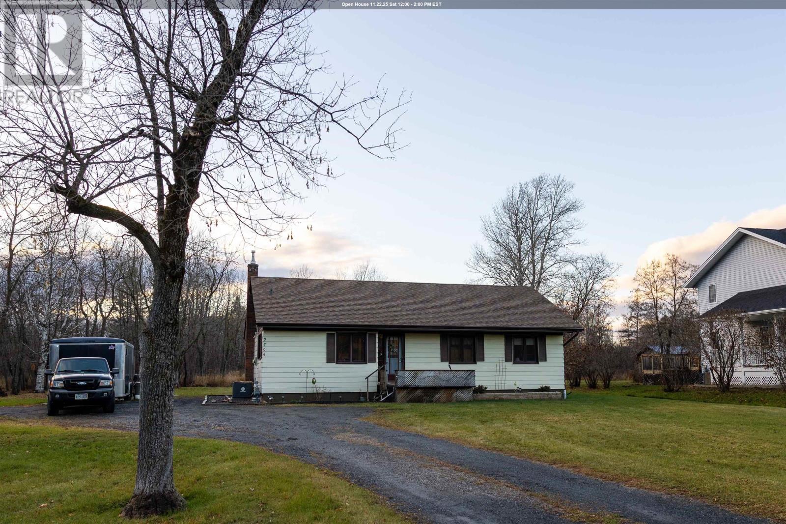 3209 Feaver RD, Thunder Bay, Ontario