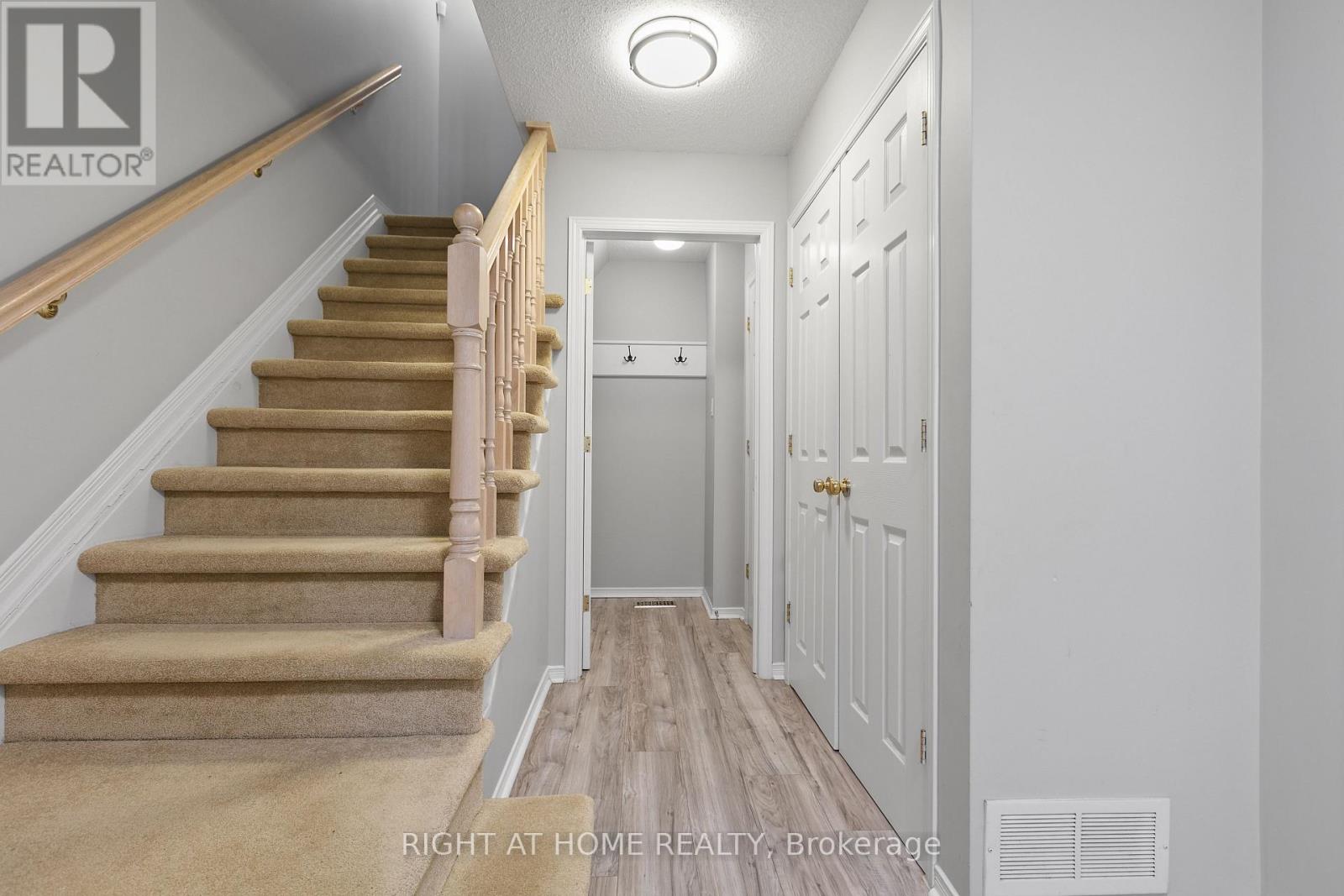 4 Thorburn Private, Ottawa, Ontario  K1N 1G4 - Photo 13 - X12567760