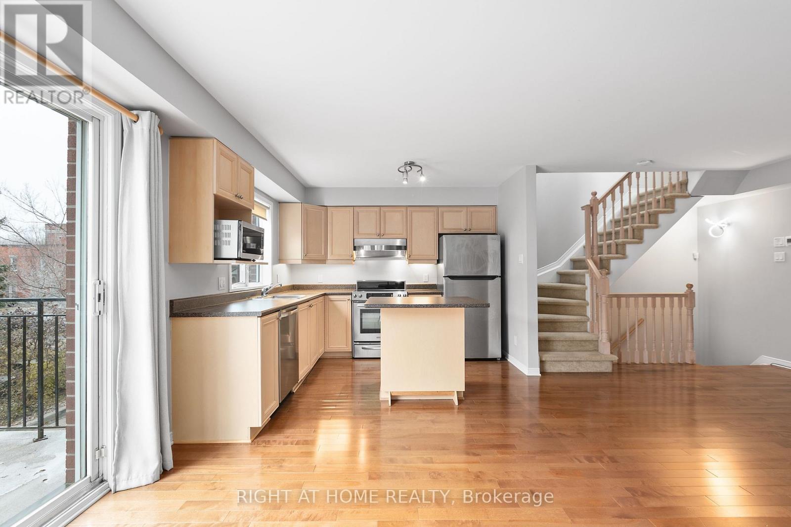 4 Thorburn Private, Ottawa, Ontario  K1N 1G4 - Photo 19 - X12567760